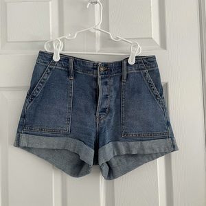 Hollister mom shorts